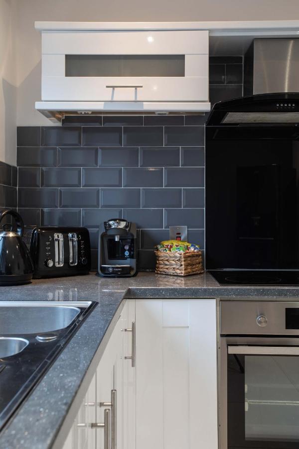 Refurbished Home, 8 Mins To Cc Belfast Buitenkant foto