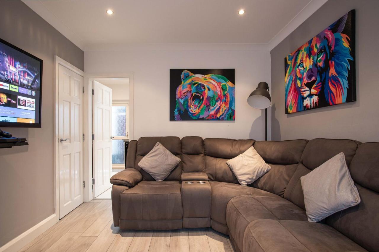 Refurbished Home, 8 Mins To Cc Belfast Buitenkant foto