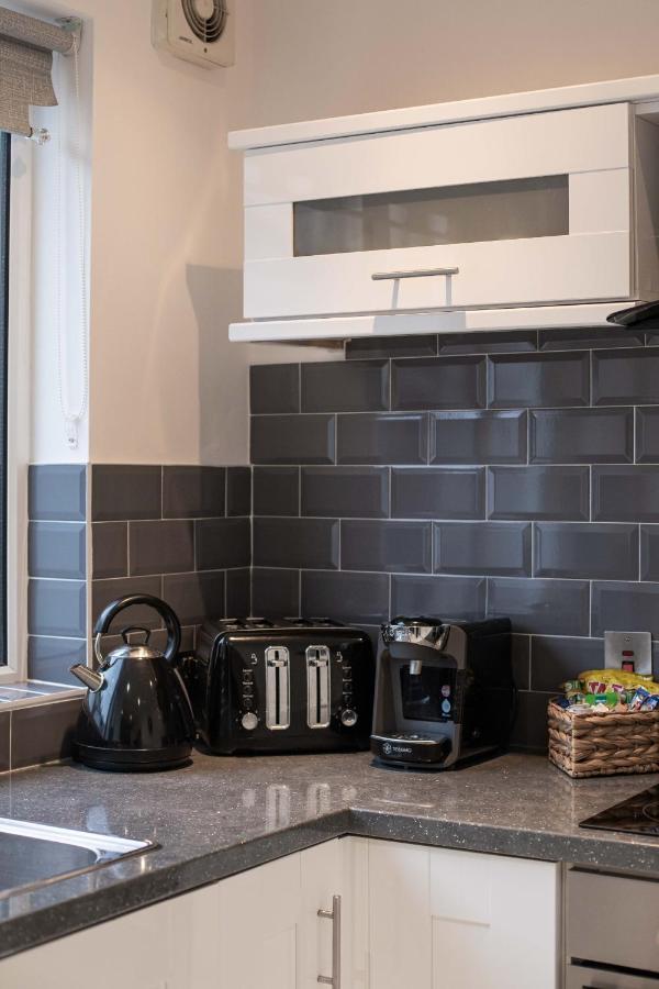 Refurbished Home, 8 Mins To Cc Belfast Buitenkant foto