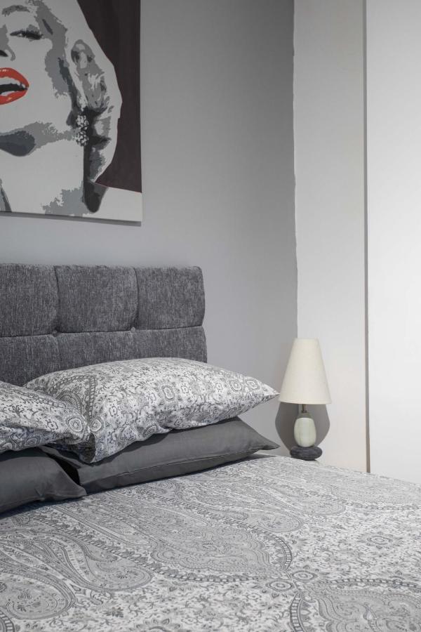 Refurbished Home, 8 Mins To Cc Belfast Buitenkant foto