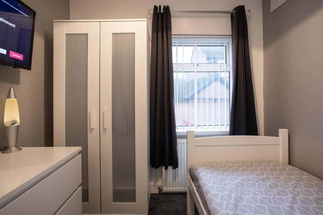 Refurbished Home, 8 Mins To Cc Belfast Buitenkant foto